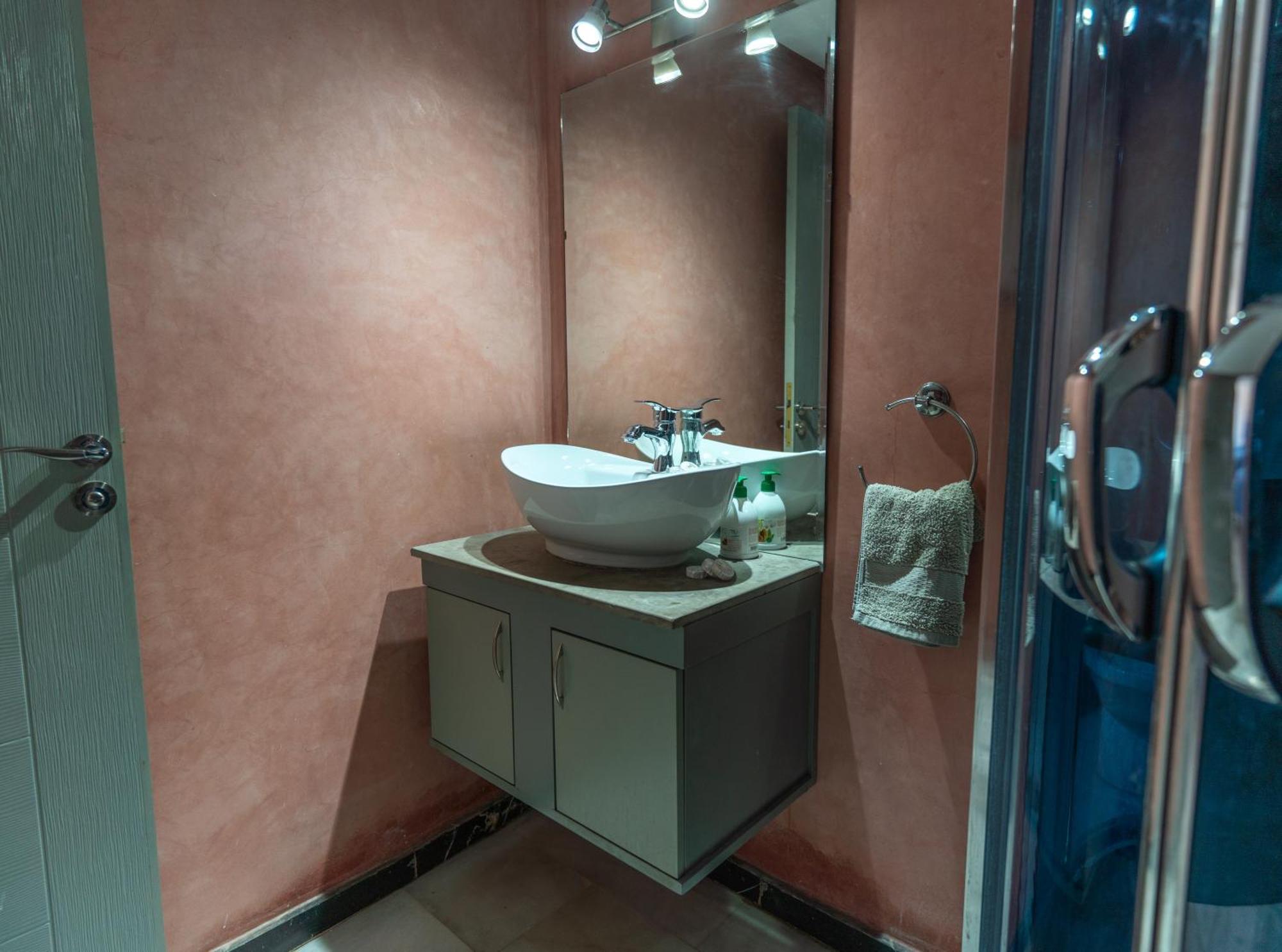 מרקש Bel Appartement Au Coeur De Gueliz מראה חיצוני תמונה